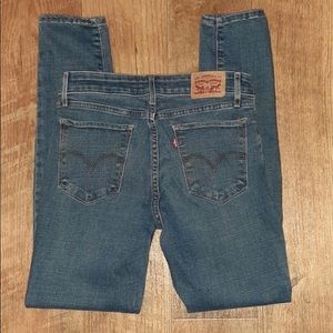 Levi’s 711 Skinny Jeans